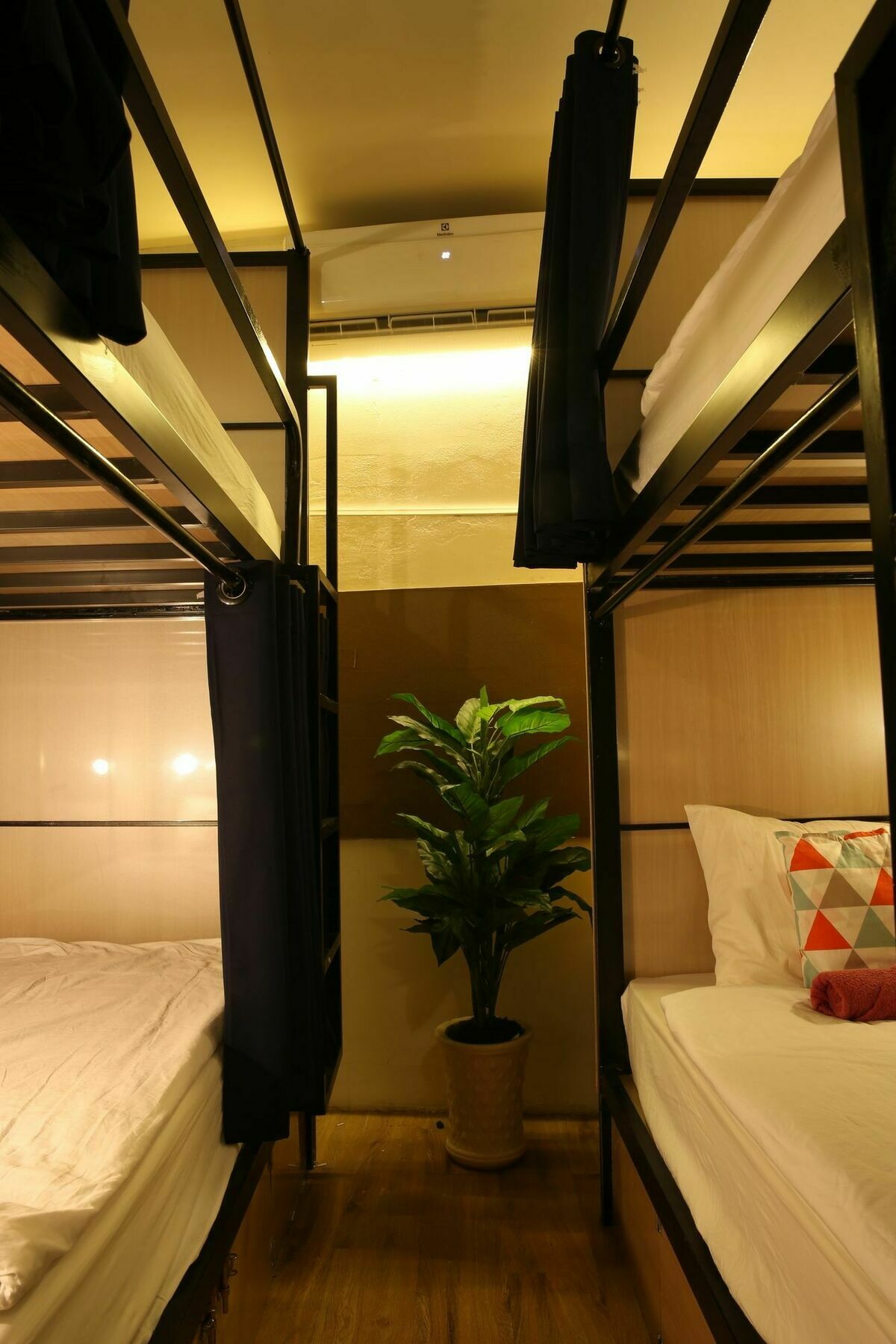 Oyo 708 The Cozi House - Homestay Ho Chi Minh-staden Exteriör bild