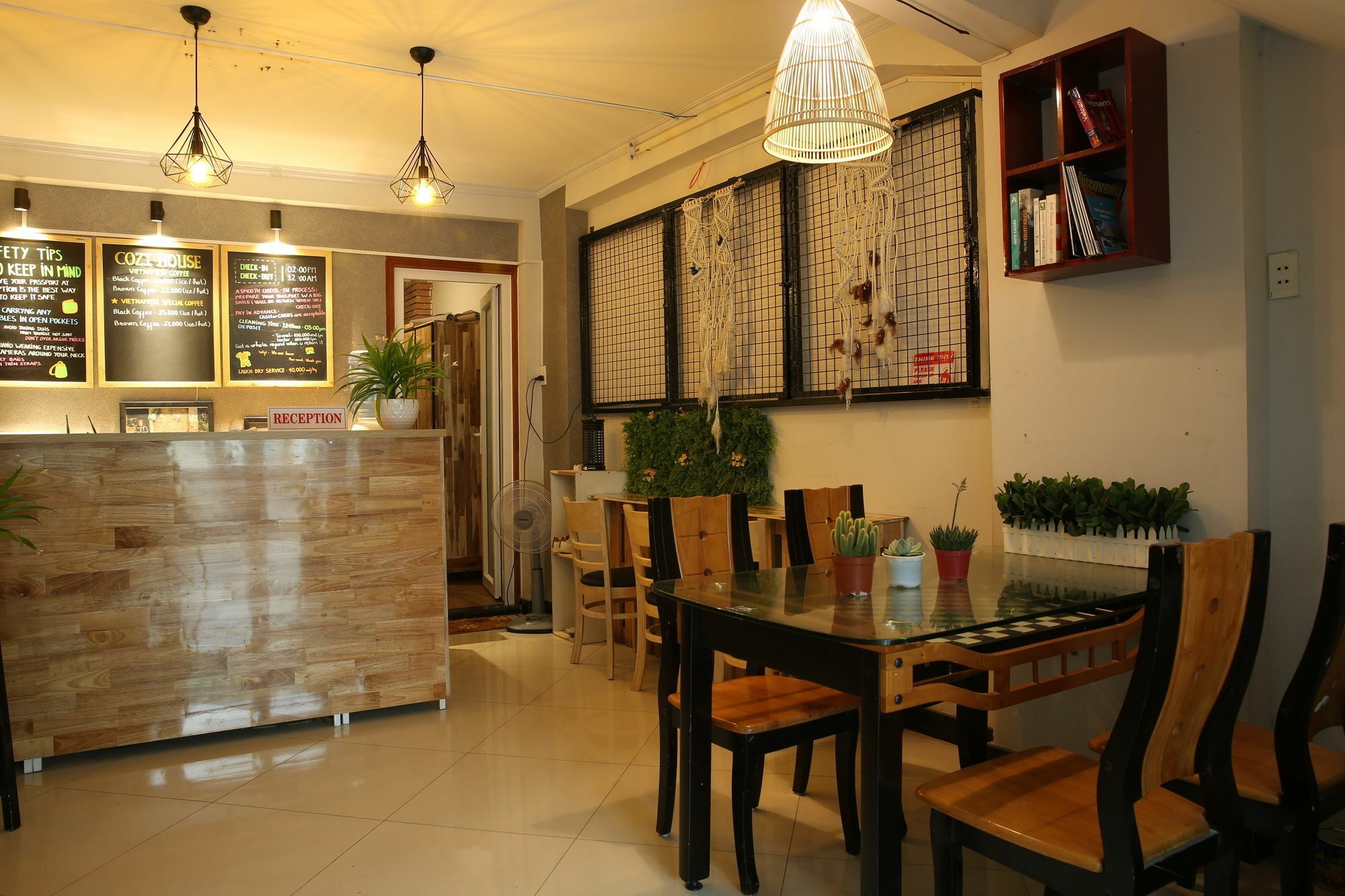 Oyo 708 The Cozi House - Homestay Ho Chi Minh-staden Exteriör bild